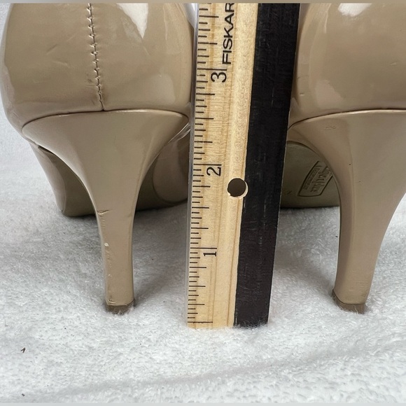 Predictions, patent leather nude comfort heels - Picture 5 of 5